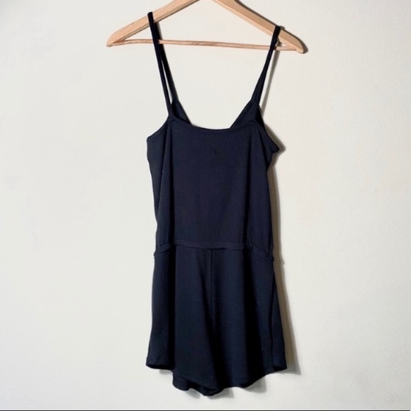 Aritzia Golden by TNA romper Sz M - Picture 3 of 5